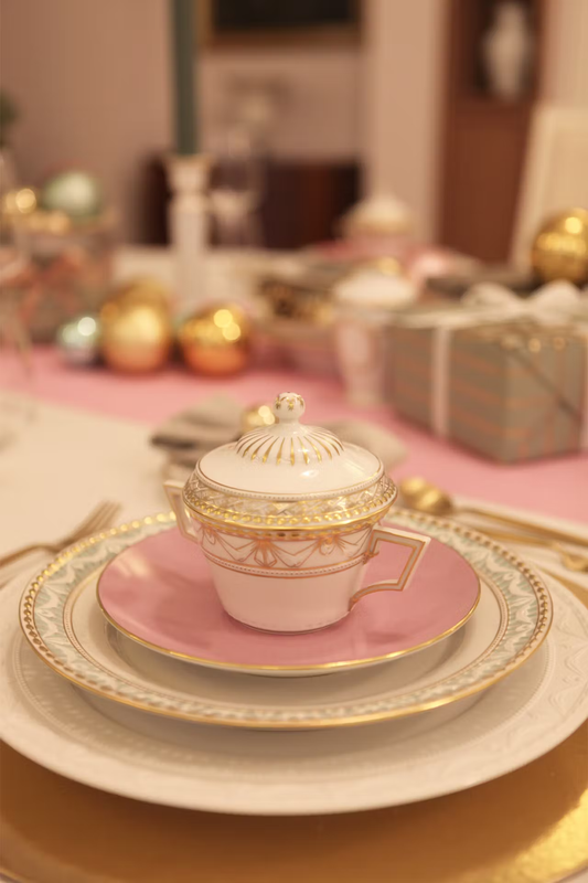 Celebrate Christmas with KPM - ideas for a festive table