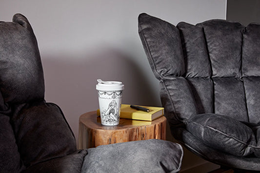 Die KPM Berlin, Stefan Marx und Peter von Biron feiern gemeinsam Design-Geschichte