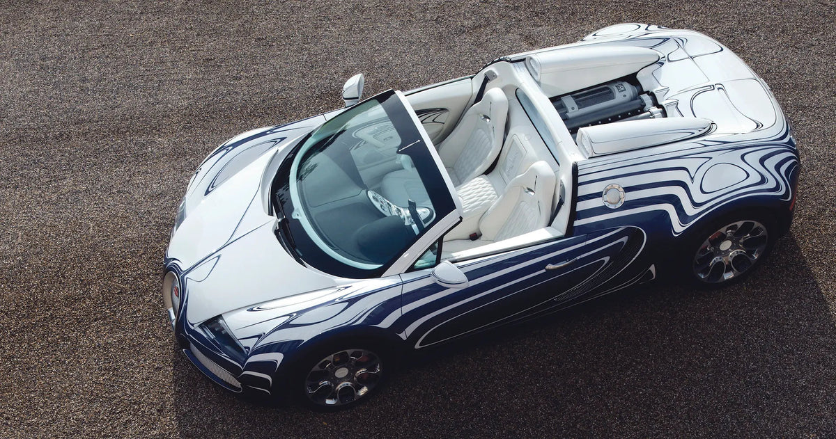 Liaison Royale - Bugatti-Kühlerfigur von KPM
